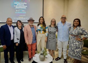 Adoexpo y Oreja Media discuten sobre el potencial exportador de la música dominicana