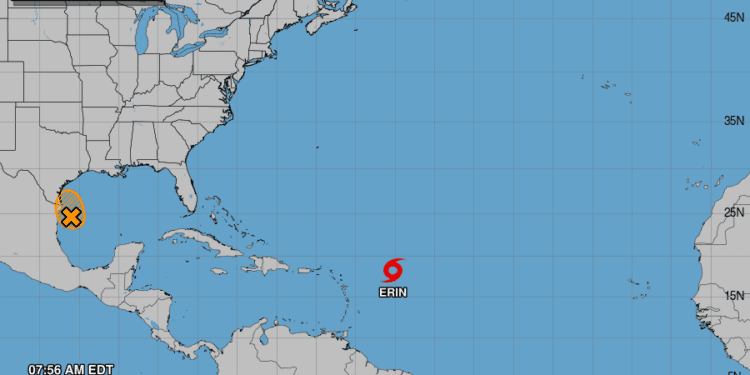 Erin avanza por el Atlántico rumbo al Caribe con vientos de 110 km/h