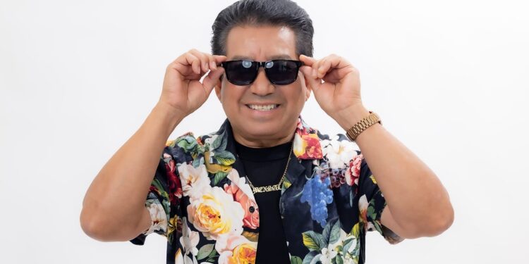 Carlos Rivas graba nuevo disco de salsa en República Domin