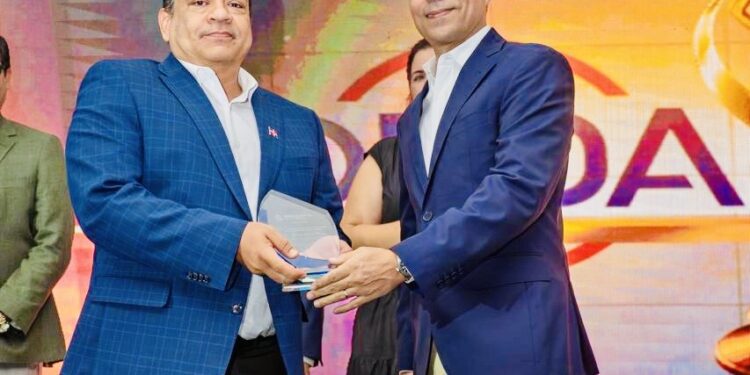 José R. Gonell Cosme es reconocido por su defensa del derecho de autor