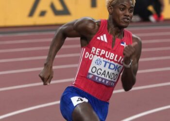 Alexander Ogando arrasa en el Mundial y va por la semifinal