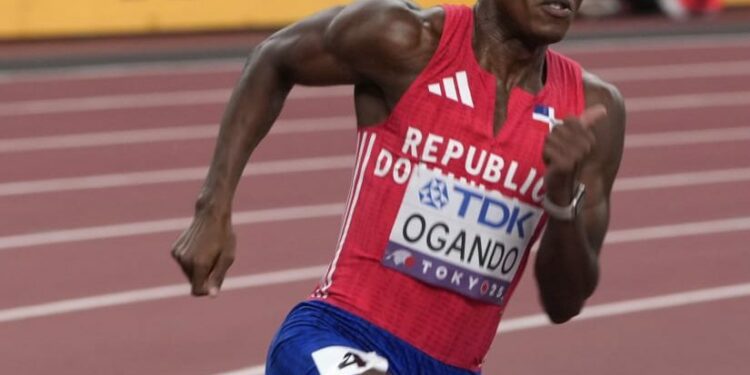 Alexander Ogando arrasa en el Mundial y va por la semifinal