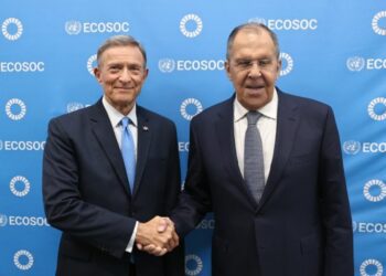 Cancilleres de RD y Rusia hablan de Haití y de vuelos directos