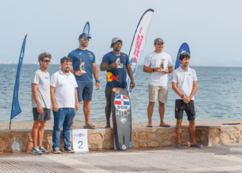 Corniel conquista España: El rey del kitesurf es dominicano
