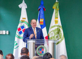 Ministro de Hacienda: El timón económico de RD navega en aguas tranquilas