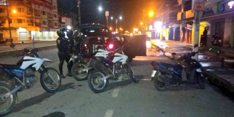 Ecuador: Masacre deja siete muertos en tiroteo ciudad de Santo Domingo