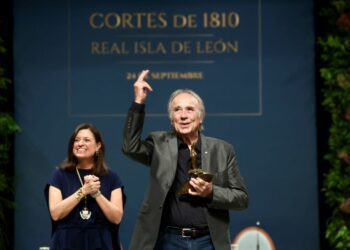 Joan Manuel Serrat critica a políticos y el rumbo de la democracia