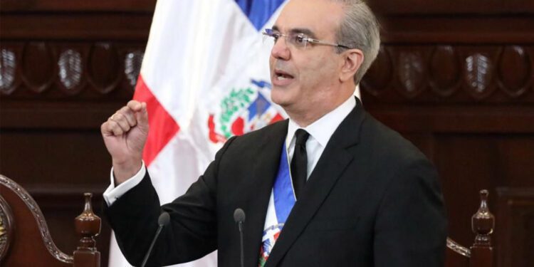 Abinader marca distancia: “Tengo amigos, no cómplices”