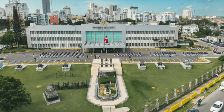 Defensa frena ciberataque masivo contra portales web oficiales