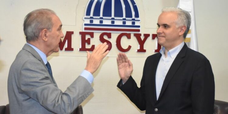 CONESCyT integra 463 nuevos científicos dominicanos a la CNI