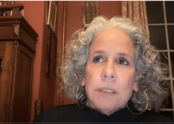 Experta dominicana alerta sobre crisis democrática en EE. UU.