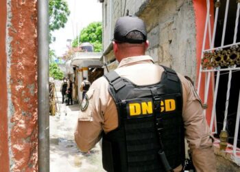 Despliegue en Haina deja 19 detenidos y miles de gramos incautados