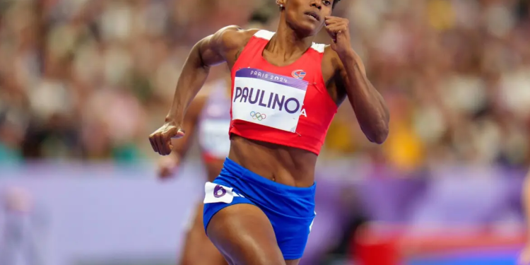 Marileidy Paulino logra plata histórica en el Mundial con récord nacional