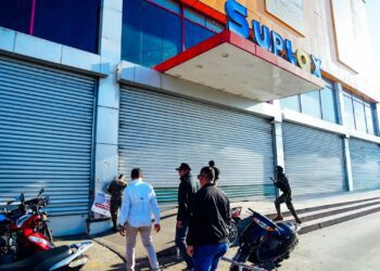 El MIVED pone el freno: Cierre de naves y plazas por riesgo estructural