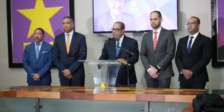 PLD: gobierno gasta fondos de AERODOM y las obras siguen sin aparecer