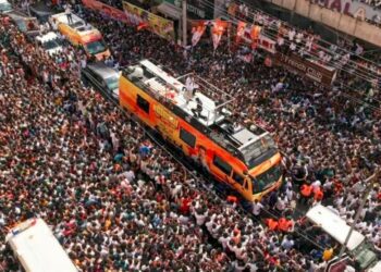 Tragedia en India: 39 muertos en estampida durante mitin político