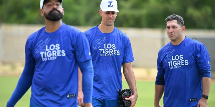 El Licey inicia entrenamientos con su trío de ases