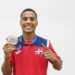 Dominicano Alcántara golpea primero en el mundial de boxeo