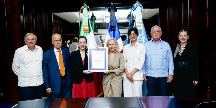 Romina Quezada gana el Premio UNESCO/Juan Bosch por su labor investigativa