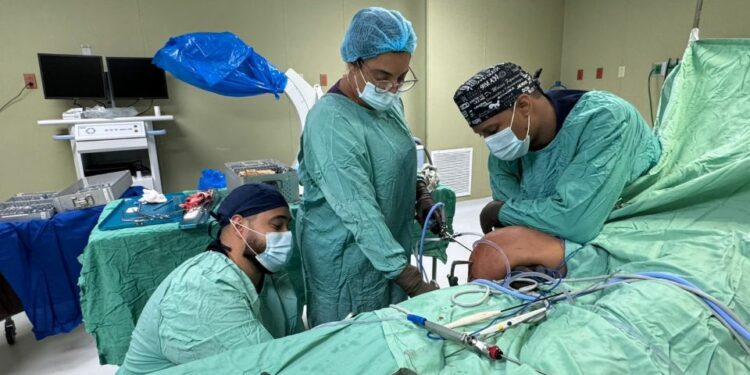 El hospital Ney Arias Lora con más de 14 cirugías diarias de artroscopía