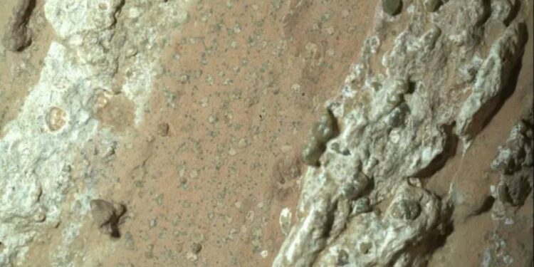 La NASA informa un hallazgo prometedor en Marte