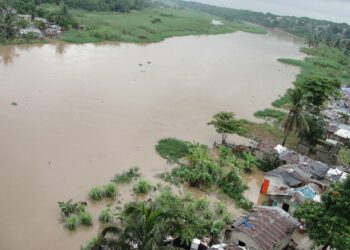 Abinader pone ríos Ozama e Isabela bajo decreto urgente