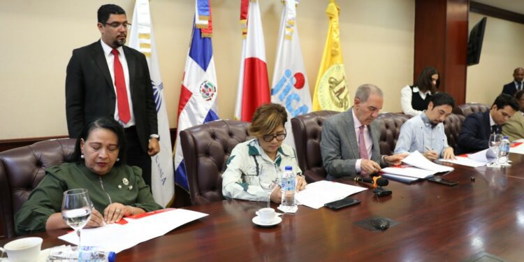 Sánchez Ramírez apuesta por innovación rural con apoyo japonés