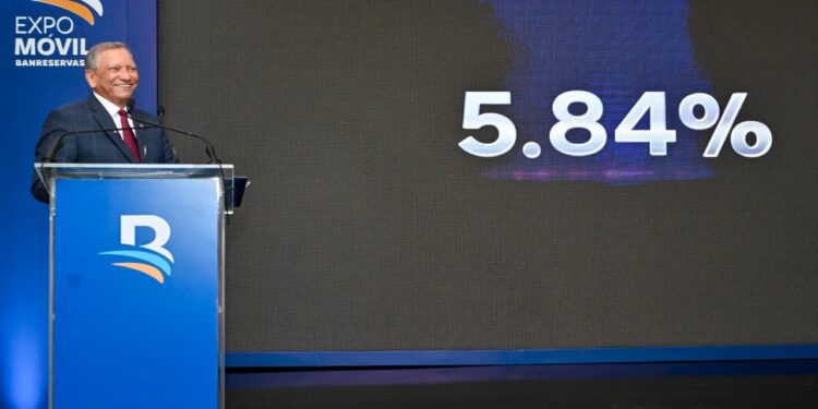 Banreservas inaugura Expomóvil 2025 con tasas desde 5.84%