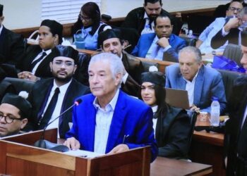 Defensa de Ángel Lockward pide Auto de No Ha Lugar