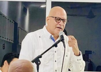 Elegancia y compromiso en la juramentación de Adompretur La Romana