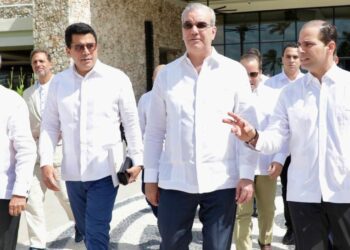 Abinader inaugura hotel en Miches y consolida el turismo sostenible