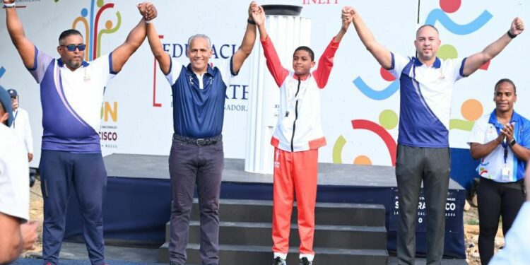 Inician los XI Juegos Escolares Nacionales y nueva infraestructura para la Región Nordeste