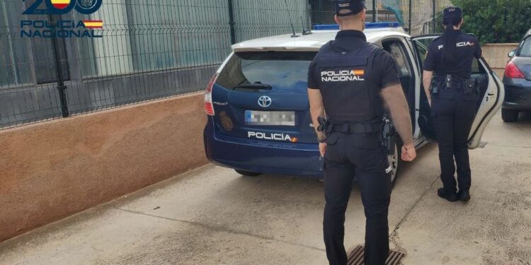 Español y dominicano pillados in fraganti en hurto y narcotráfico en España