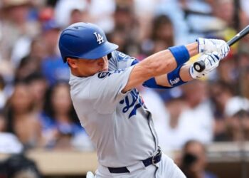 Guardianes, Padres y Yankees empatan sus series en el Juego 2