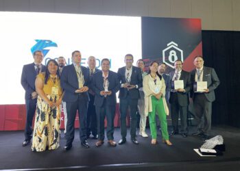 Premian a los guardianes digitales de América Latina en México