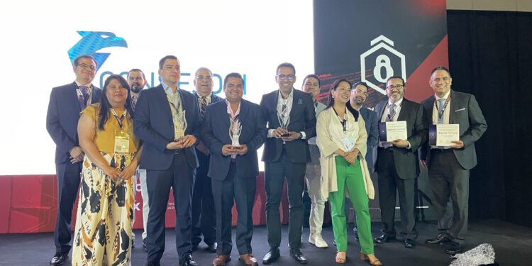 Premian a los guardianes digitales de América Latina en México
