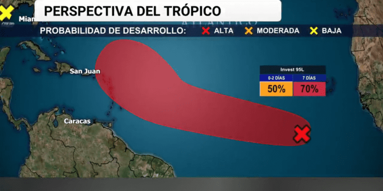 NHC sube a 70 % la probabilidad de ciclón en el Atlántico