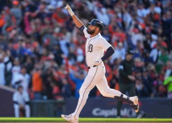 Tigres rugen fuerte en casa y obligan Juego 5 ante Marineros