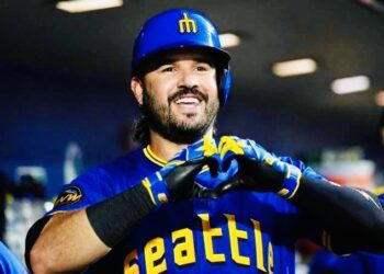 Suárez desata la tormenta: Mariners aplastan y toman ventaja en SCLA