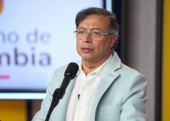 Petro responde a Trump: “Está engañado por sus asesores sobre lo que pasa en Colombia”