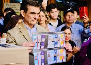 Paz proclama en Bolivia: "Ha terminado una etapa muy desagradable"