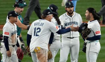 Marineros, a una victoria de su primera Serie Mundial