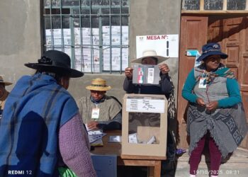 Bolivia cierra unas elecciones sin incidentes