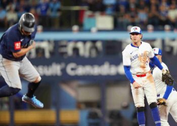 Springer enciende a Toronto con jonrón decisivo, Azulejos a Serie Mundial