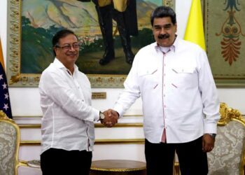 Nicolás Maduro arremete contra sanciones de EEUU a Gustavo Petro