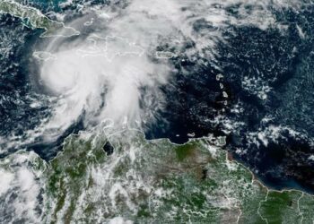 Jamaica en alerta máxima ante el poderoso huracán Melissa