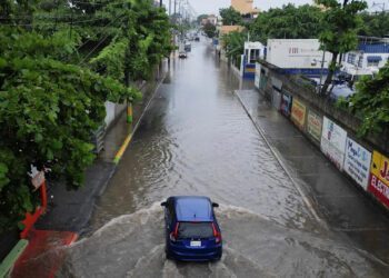 Huracán Melissa: Jamaica se enfunda ante la furia