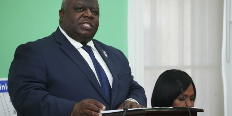 Huracán Melissa deja Jamaica y avanza hacia Bahamas