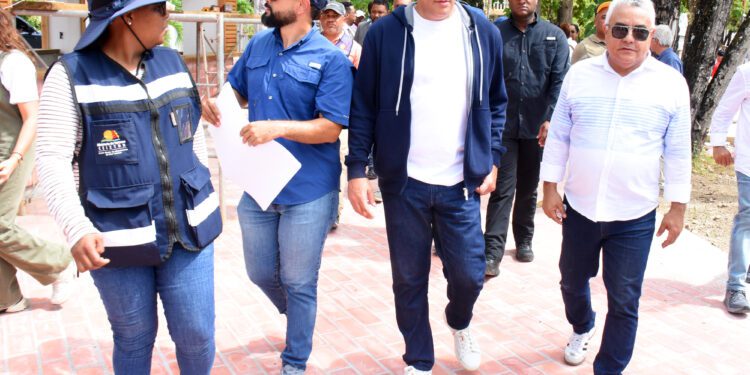 El malecón de Samaná supera la prueba de las lluvias tras su reconstrucción