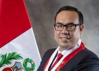 Nuevo presidente del Perú emite sus primeras declaraciones